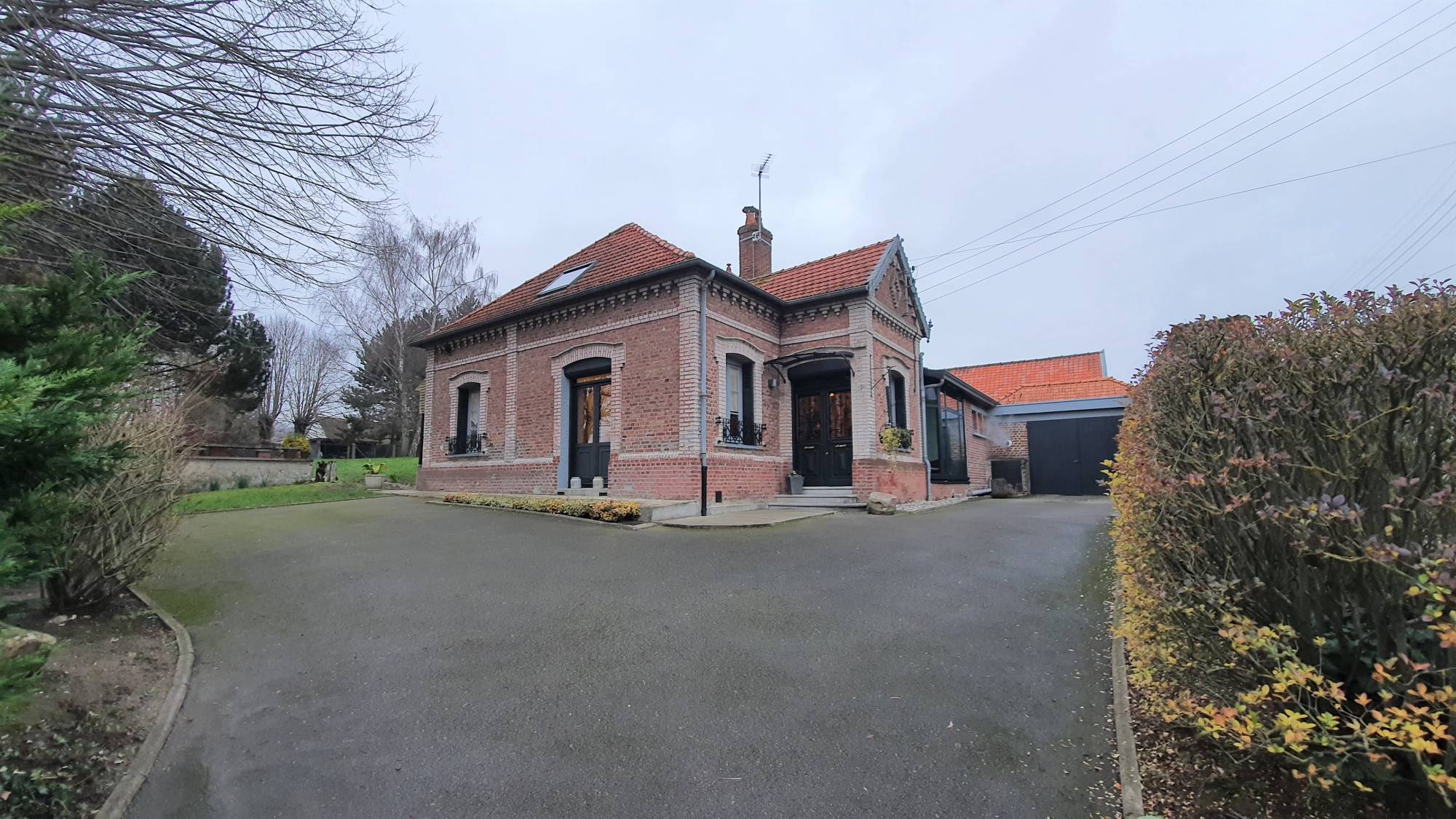 A vendre charmante maison en briques, 3 chambres, garage, à 15 minutes de la Baie de Somme et de Saint-Valery-sur-Somme 80230