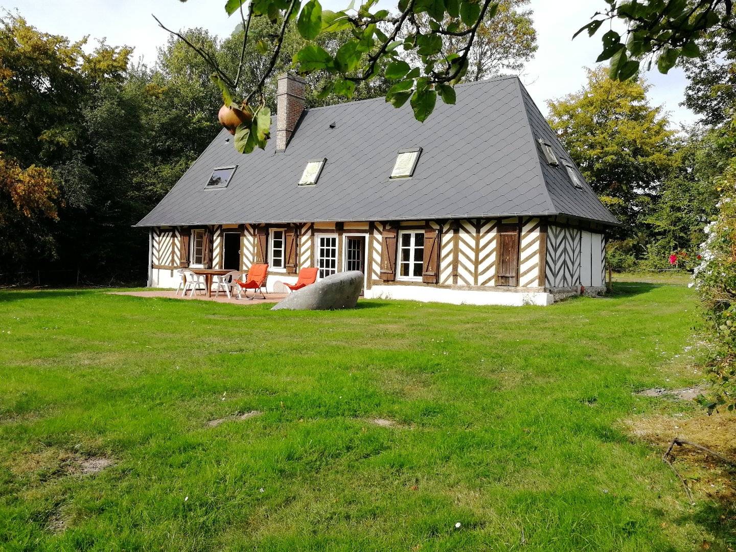 A VENDRE, maison Normande en lisière de forêt, proche BOURG-ACHARD 27310