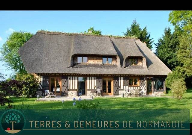 30 minutes de DEAUVILLE, 10 minutes de CORMEILLES, maison normande 4/5 chambres, au calme, terrain 2500 m².