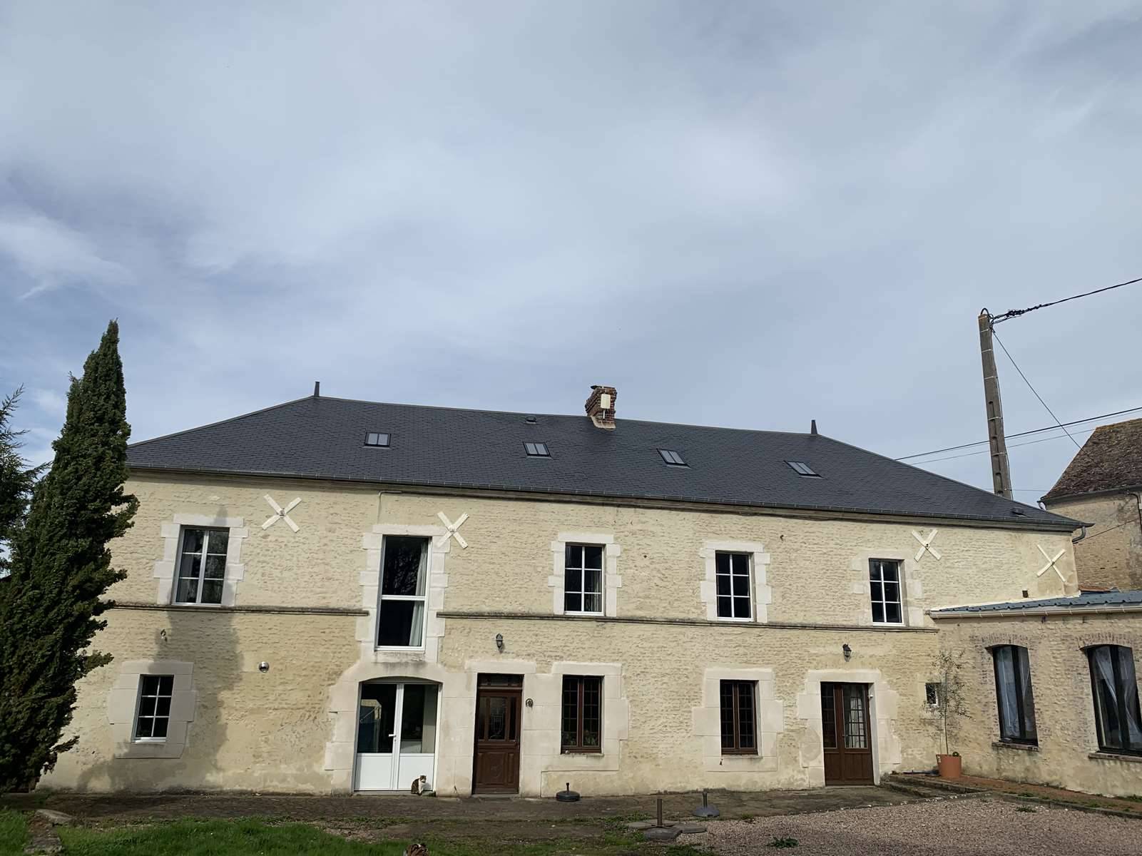 Vente d'un Ancien Moulin à Farine restauré, avec dépendances et terrain de 1Ha 50a, dans la région de TRUN, dans l'Orne 61160