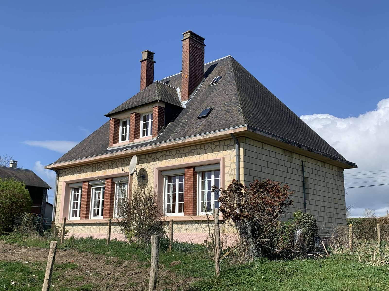 Vente d'une Maison en pierre avec vue sur la Vallée de la Touques et la campage, dans la région de LIVAROT 14140