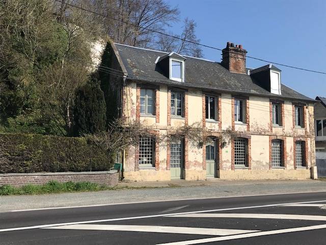 Maison bourgeoise, proche des commodités et de la plage de Dieppe, en Normandie 76.