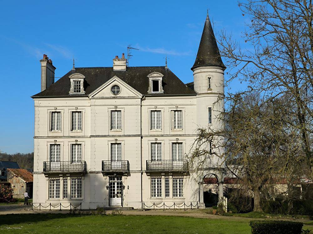 Acquisition d'un Château du XIXème siècle et son parc paysagé d'env. 5 500 m², proche de Pont-Audemer 27500