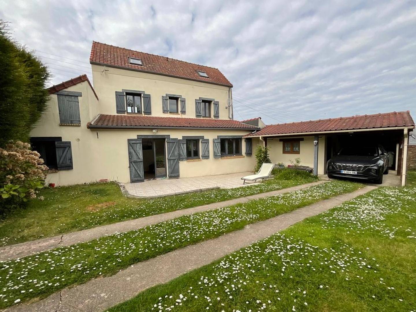 A vendre maison de ville de 146m² proche de la mer, Normandie.