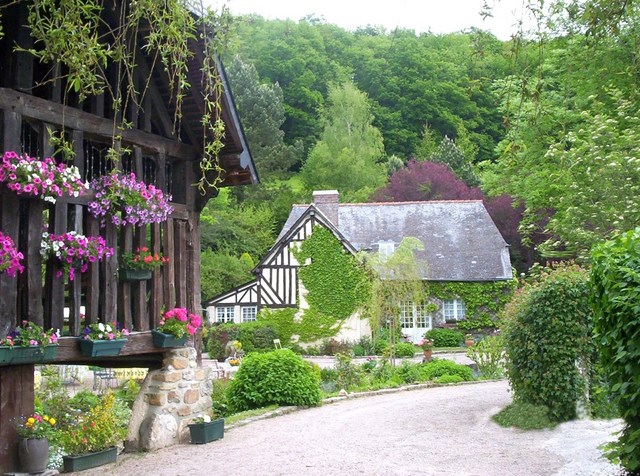 ANCIEN MOULIN Entre Lisieux et Livarot, Calvados 14  