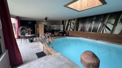 PISCINE COUVERTE