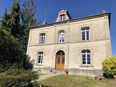 Maison Bourgeoise au cœur d'un Village, Région PONT-L'EVÊQUE