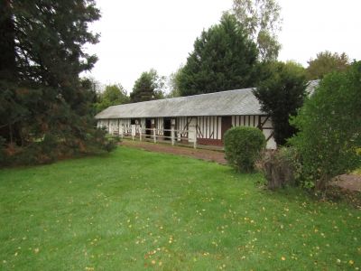 A acheter Propriété équestre avec manoir, sur 35 hectares proche Côte Fleurie, région Deauville, Calvados 14.