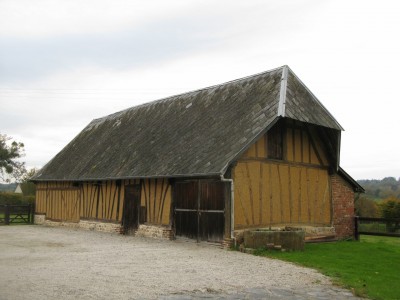 MAISON DE CHARME AVEC DEPENDANCES DANS LE CALVADOS 14